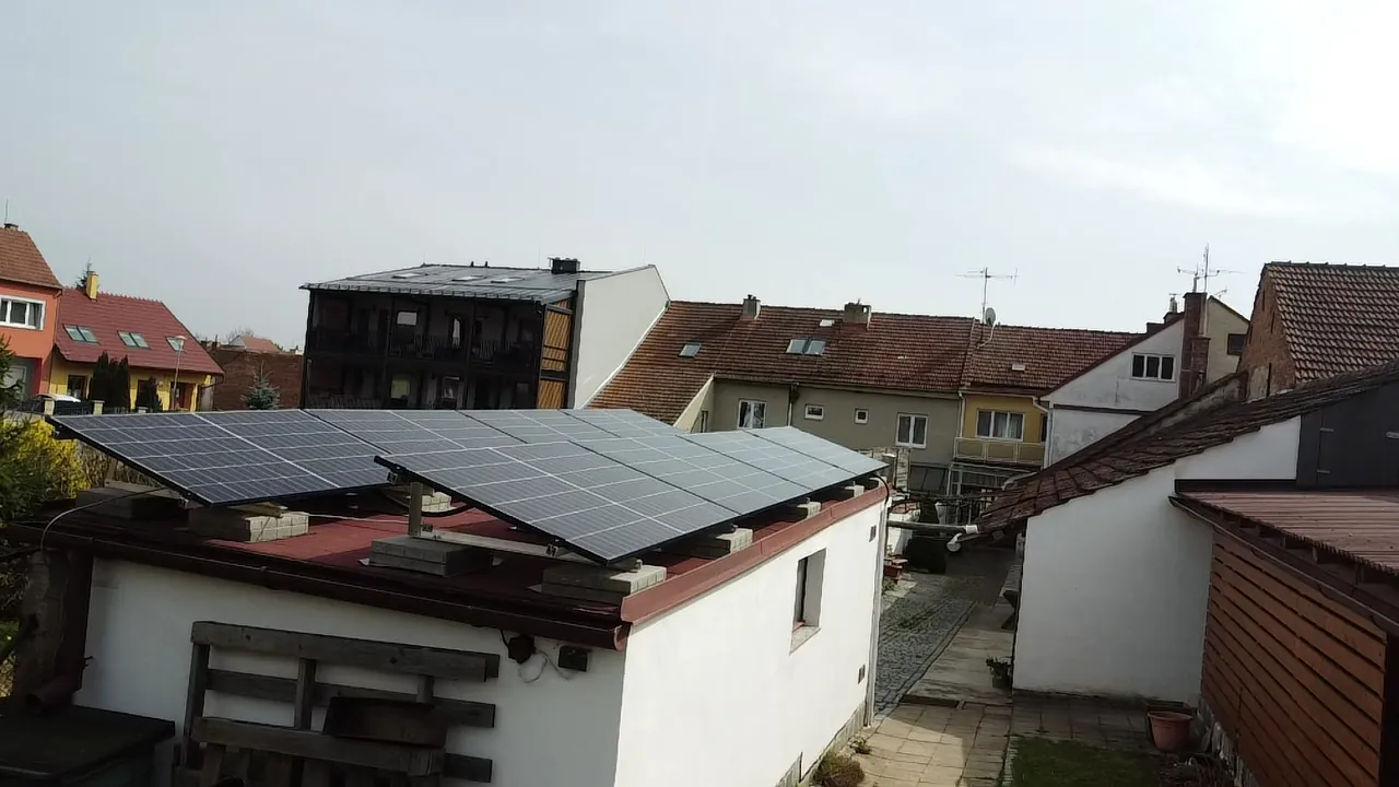 Fotovoltaická realizace: FVE na rodinném domě v Brně