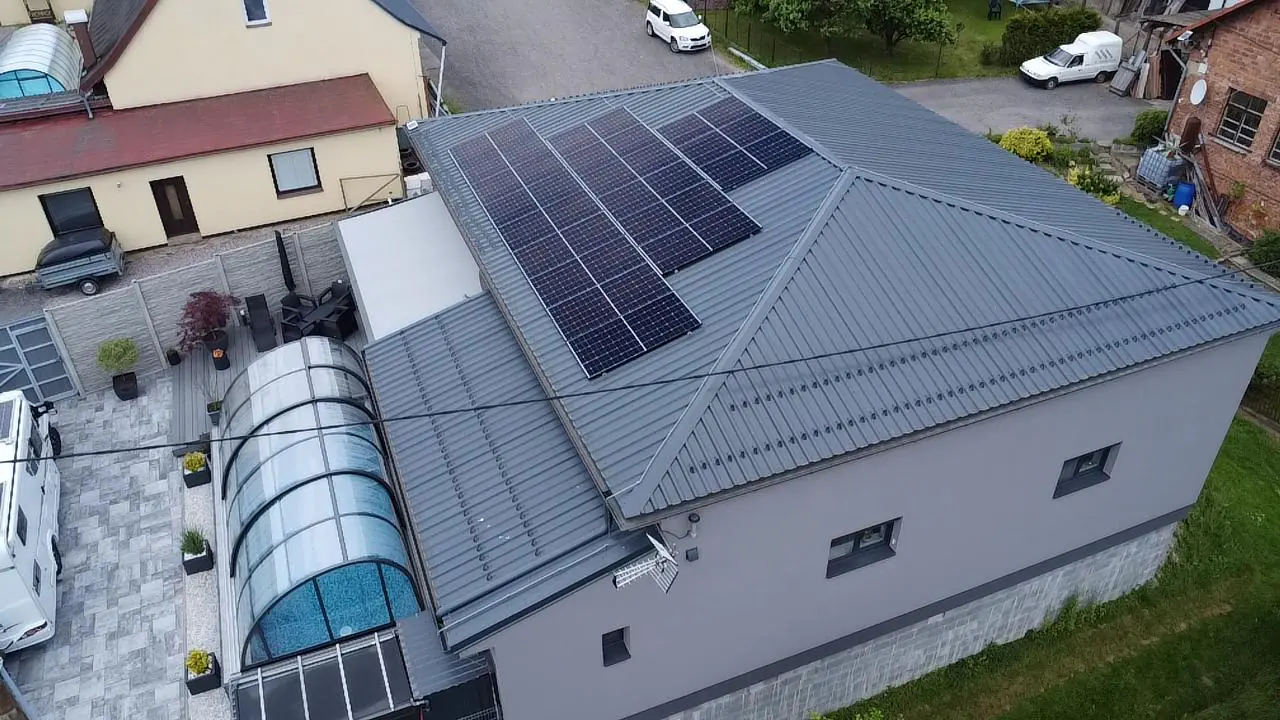 Fotovoltaická realizace: FVE na rodinném domě v Českých Libchavách