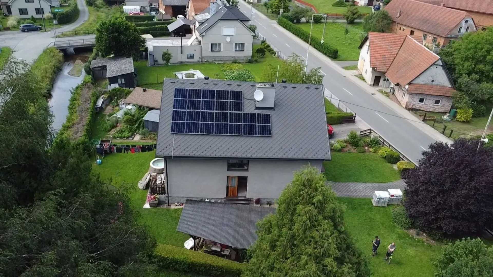 Fotovoltaická realizace: FVE na rodinném domě v Dolní Dobrouči