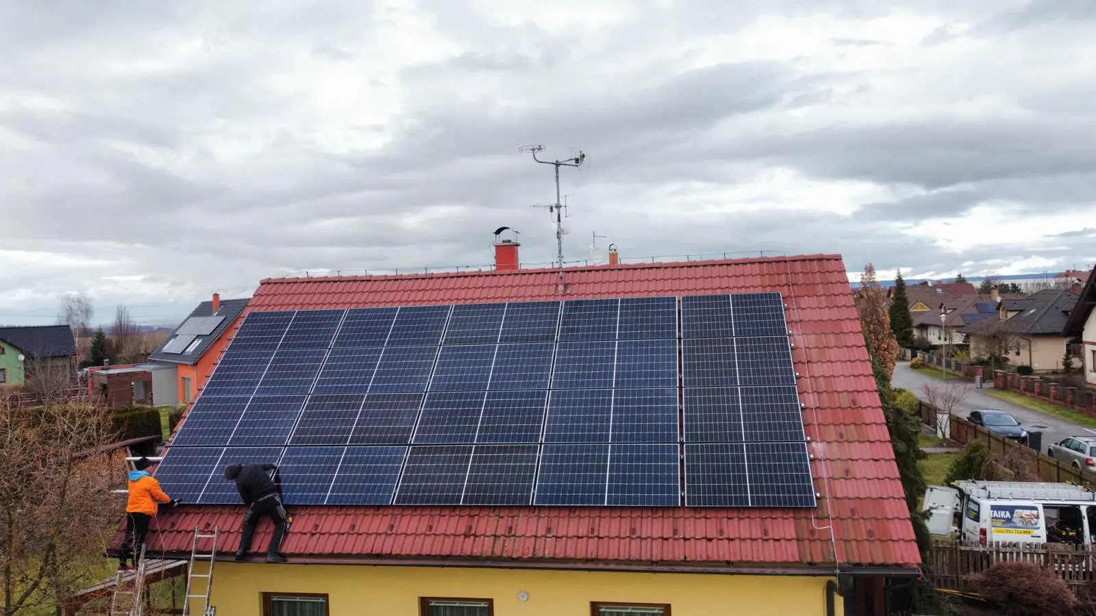 Fotovoltaická realizace: FVE na rodinném domě v Dolním Újezdě