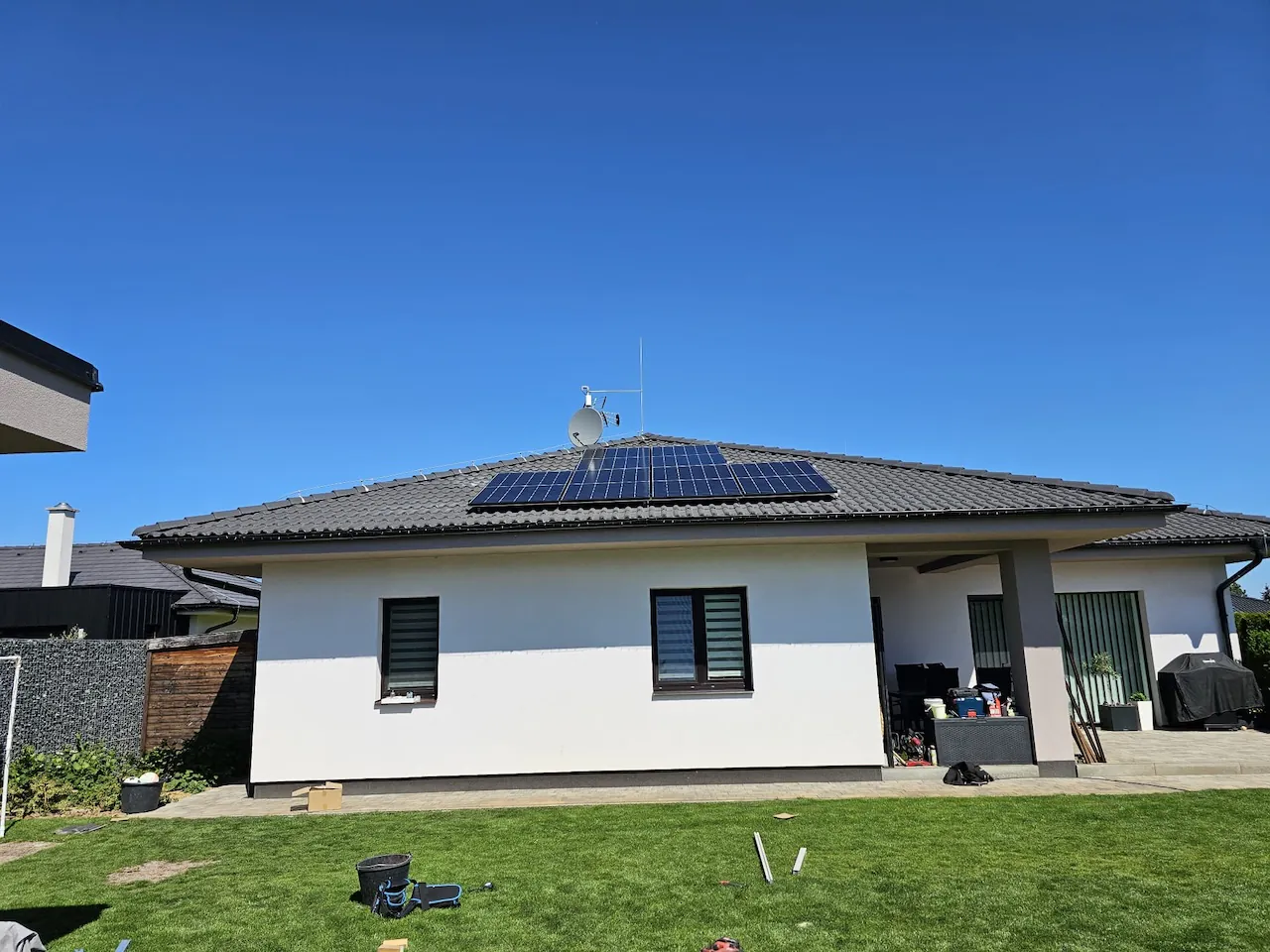 Fotovoltaická realizace: FVE na rodinném domě v Mikulovicích