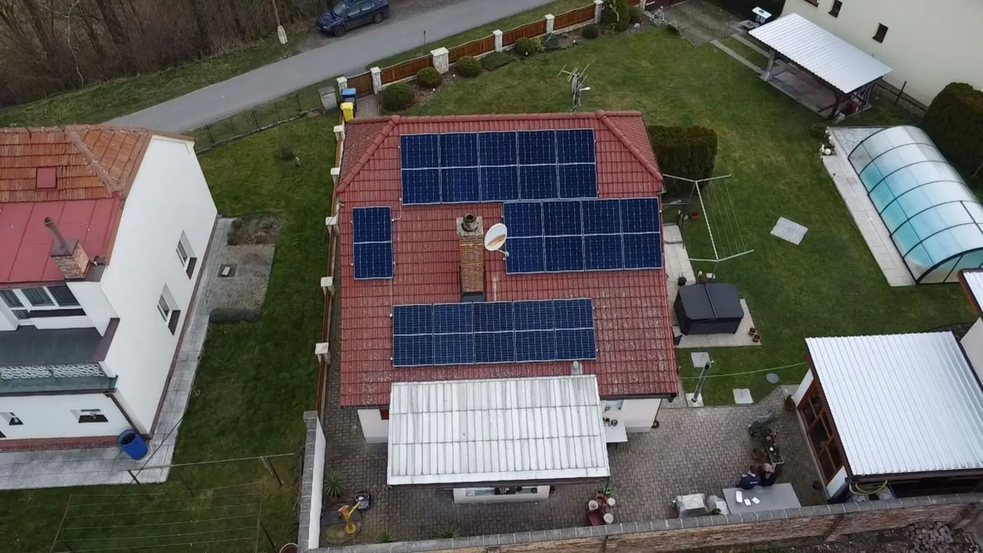 Fotovoltaická realizace: FVE na rodinném domě v Zámrsku